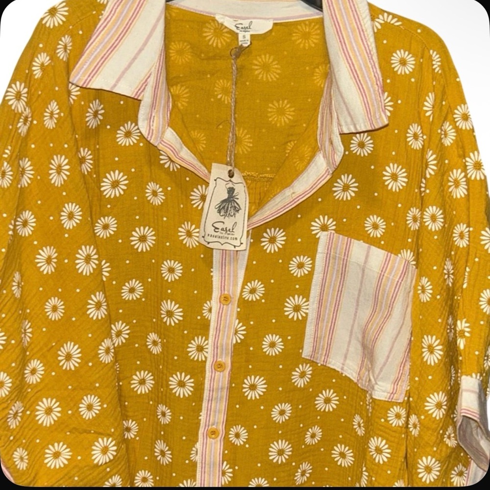 Easel Yellow Floral Oversized Button-Up Shirt - Picture 3 of 4